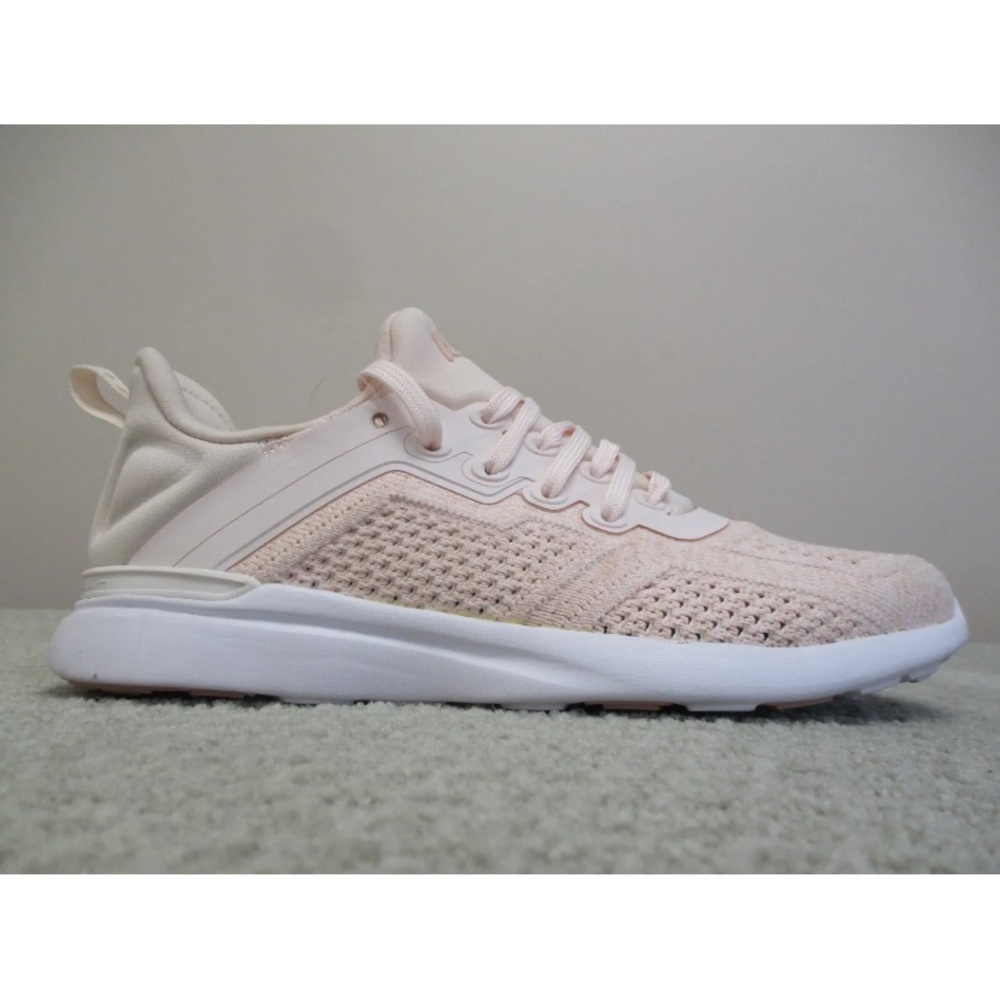 NEW APL Techloom Tracer Womens Size 6
